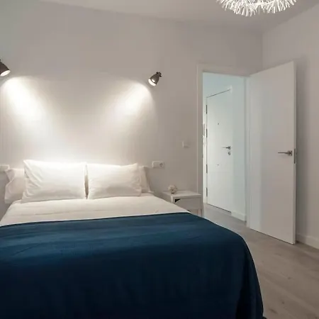 Moderno Apartamento En Plaza Merced Málaga Buitenkant foto