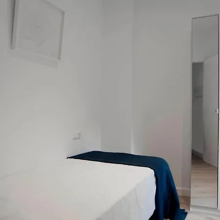 Moderno Apartamento En Plaza Merced Málaga Buitenkant foto